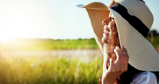 4 أقنعة طبيعية تحميك من أشعة الشمس