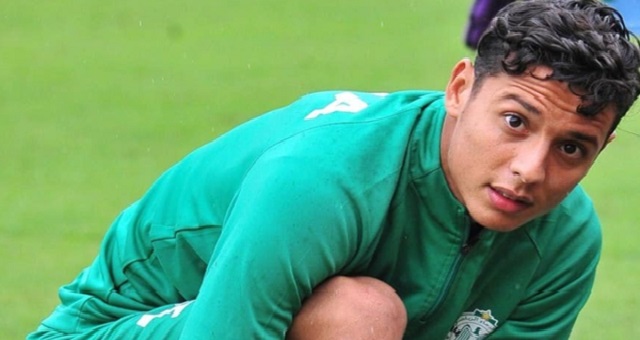 زكرياء الهبطي يكشف حقيقة انتحاله صفة لاعب ودادي