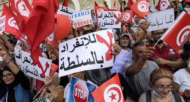 تونس.. المصير المجهول للانتخابات الرئاسية يثير تساؤلات
