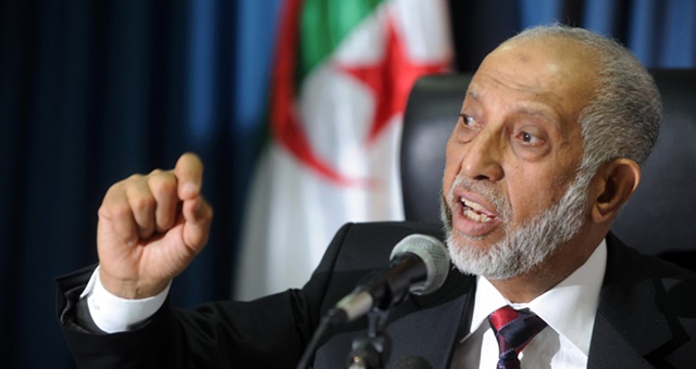 الرئيس الأسبق للحكومة الجزائرية من 2006 إلى 2008، عبد العزيز بلخادم