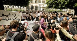 تونس.. محامون يضربون عن العمل رفضا لتضييقات السلطات