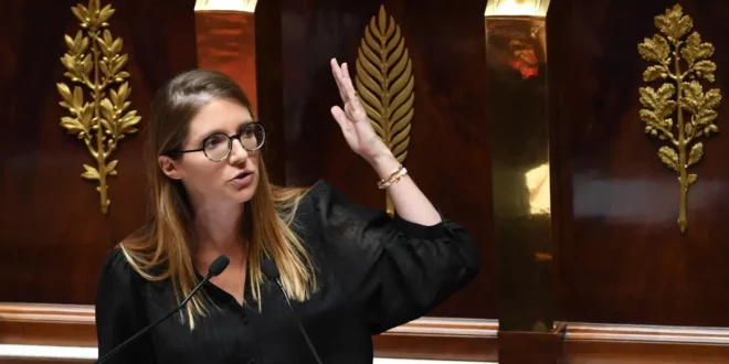 أورور بيرجي، وزيرة المساواة ومكافحة التمييز الفرنسية