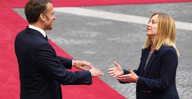 ميلوني وماكرون