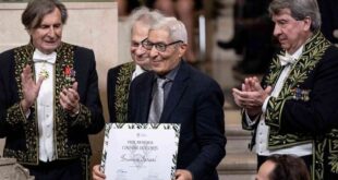 الكاتب الفرنسي الجزائري بوعلام صنصال