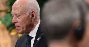 منظمة: تونس تعيش “أسوأ أزمة منذ الاستقلال” وتحذر من تدهور العلاقات مع المغرب