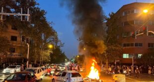 ترامب يهدد بالتدخل عسكريا لمساندة المتظاهرين السلميين في إيران