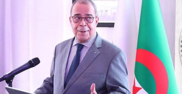 الوزير الجزائري علي عون