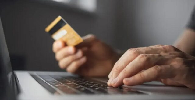 الاحتيال الإلكتروني