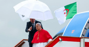 البابا يدعو الجزائر إلى تفعيل المشاركة الشعبية في الحياة السياسية وتعزيز “حرية” المجتمع المدني