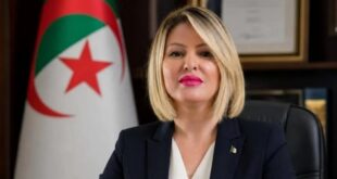 بسبب منشورات على “الفايسبوك”.. محامية جزائرية تواجه 5 سنوات سجنا